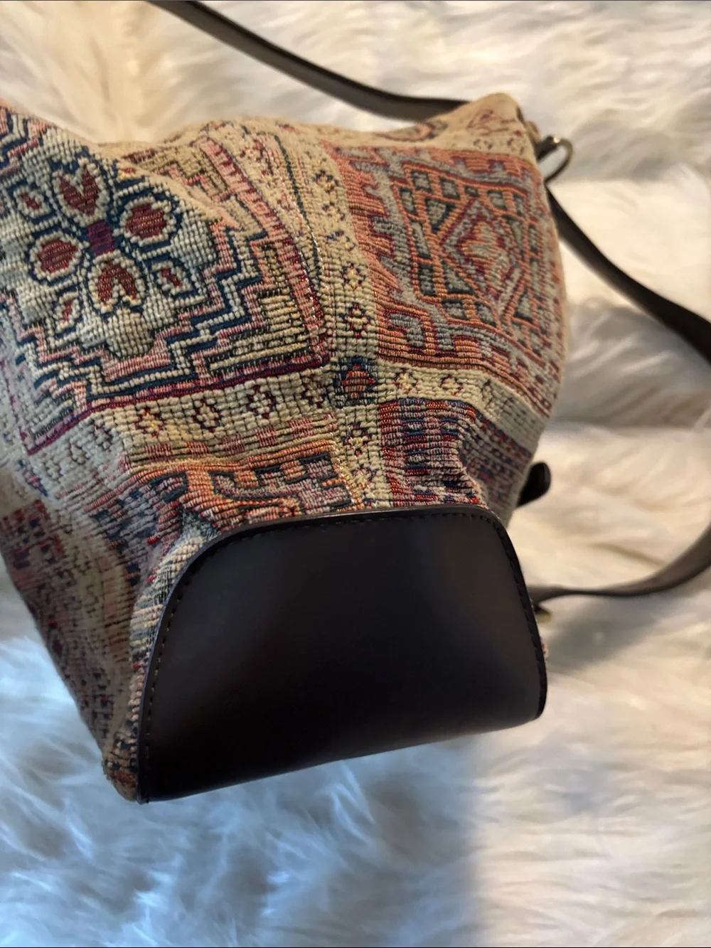 Relic Tapestry-Style sling bag